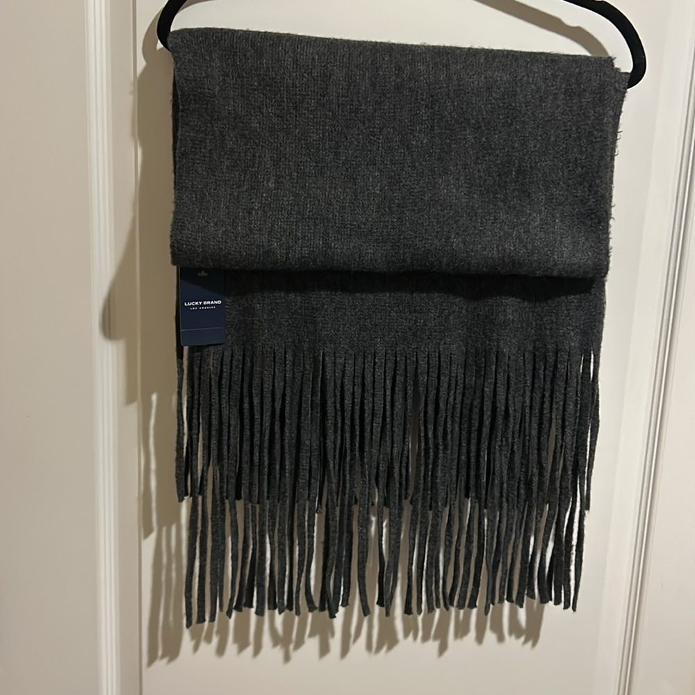 NWT Lucky Brand Oversized Gray Scarf With Long Fringe